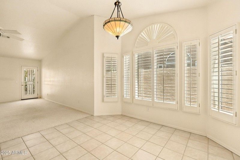 24-web-or-mls-Piccadilly-24