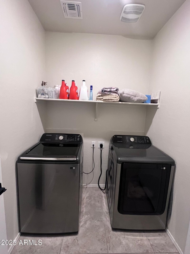 0a7cc051-3f24-4ce6-ab16-ab2eeda2f458