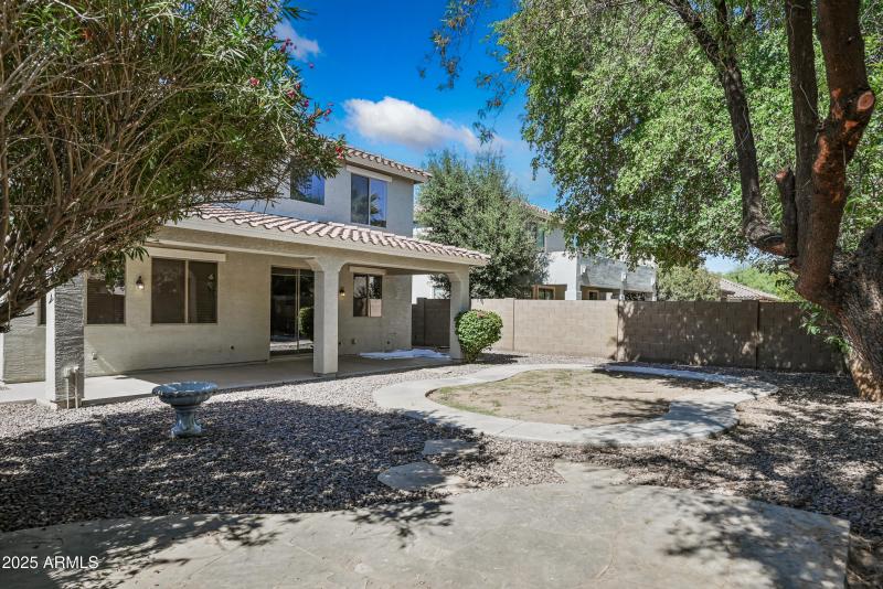 32-1543ENL-ocupix-Day2