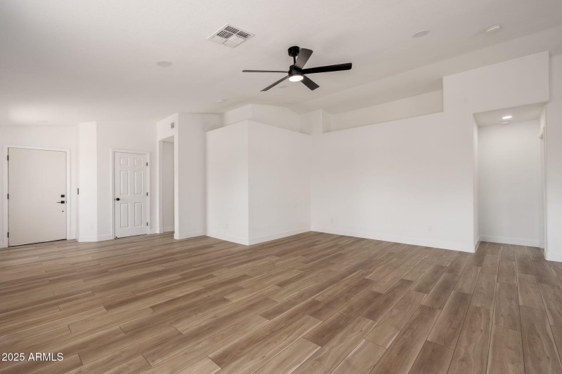 4545 N 67th Ave UNIT 1165 - 05