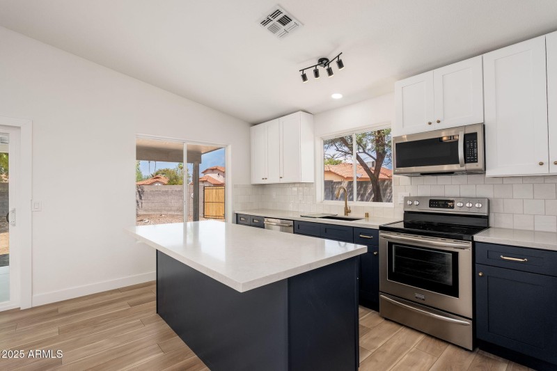 4545 N 67th Ave UNIT 1165 - 11