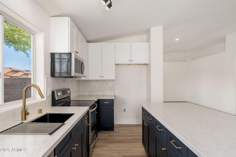 4545 N 67th Ave UNIT 1165 - 13