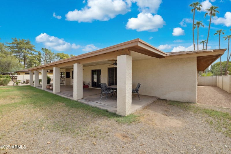 Full length Cov Patio