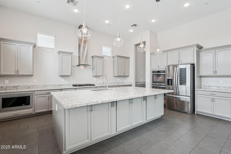 16-web-or-mls-W Oregon Ave-S0309-016