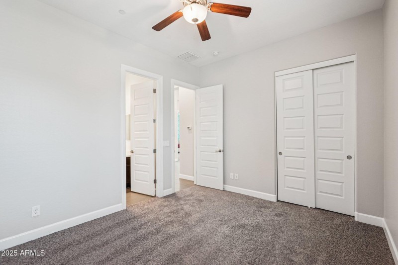 33-web-or-mls-W Oregon Ave-S0309-033