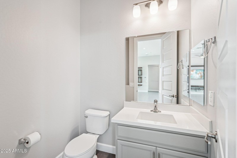 35-web-or-mls-W Oregon Ave-S0309-035