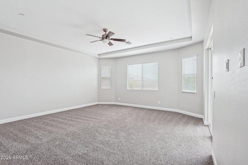 37-web-or-mls-W Oregon Ave-S0309-037