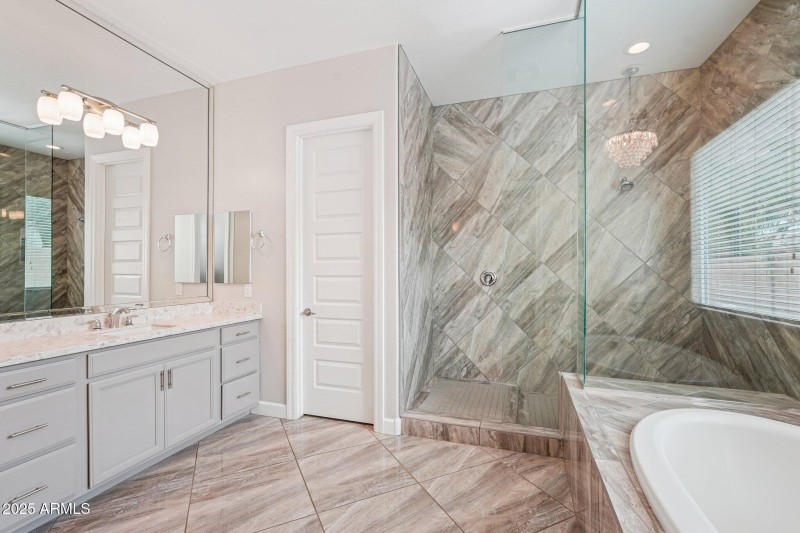 41-web-or-mls-W Oregon Ave-S0309-041