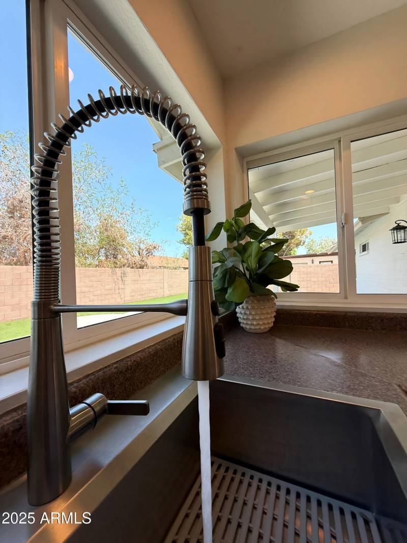 F14F7E4D-EF15-4549-A19F-B5E8FA0649BF