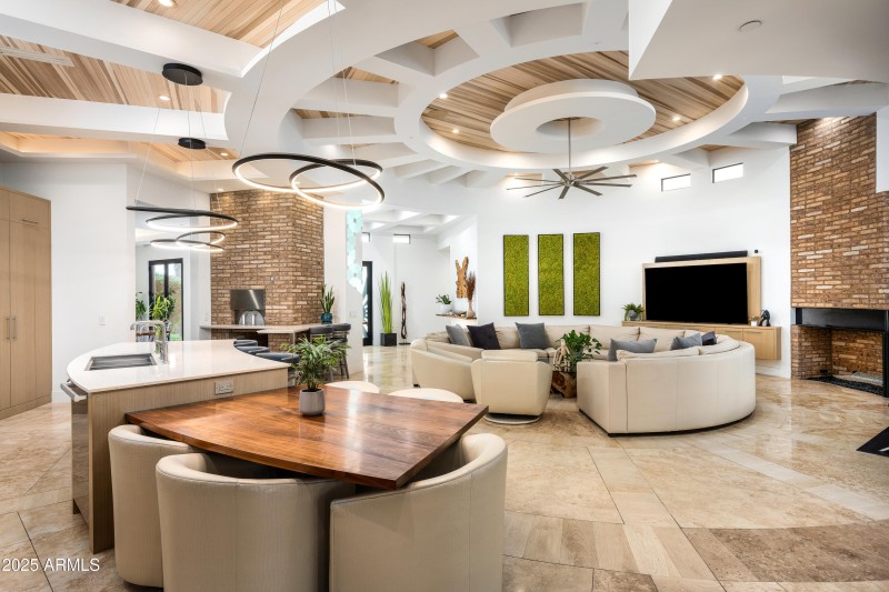 8116 E Vista Bonita Dr -17