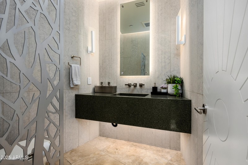 8116 E Vista Bonita Dr -24