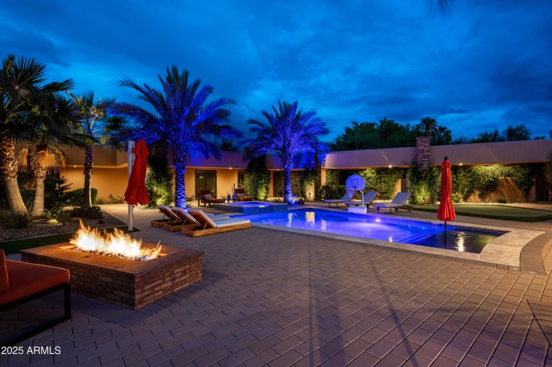 8116 E Vista Bonita Dr -56