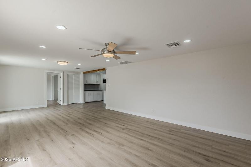 17-web-or-mls-Surrey-17