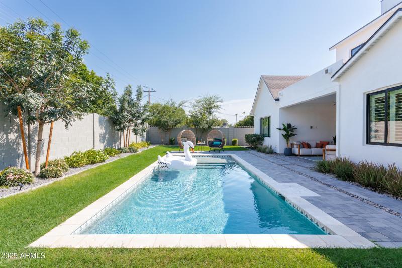 PropertyImageCo_4007N34thSt_WEB-7