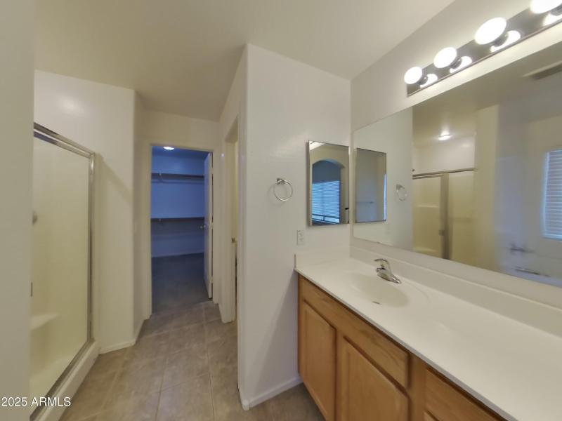 6_pc_1DU6irdBTZ_GuzMx76krD_layout_2