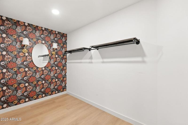 029_Primary Walkin Closet