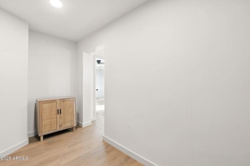 030_Primary Walkin Closet