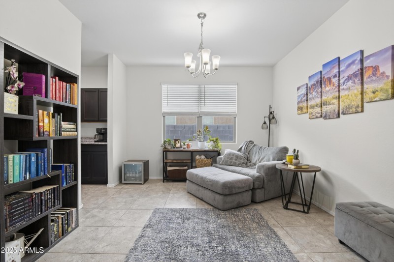 21_048_110_a4m_opnshw (1)