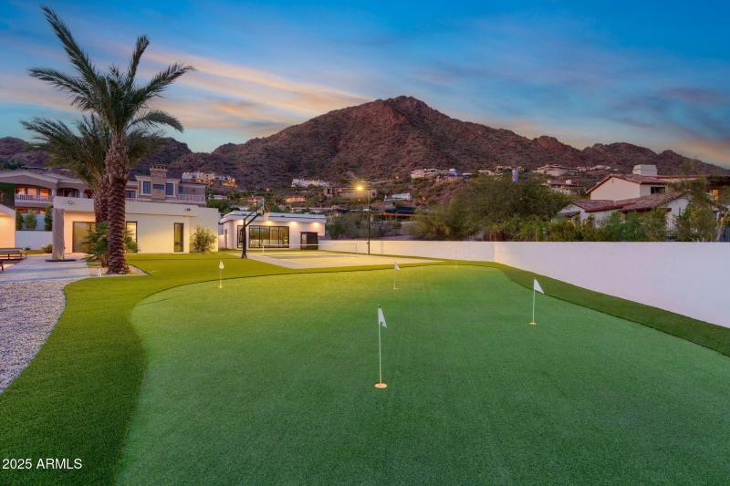 Twilight Putting Green