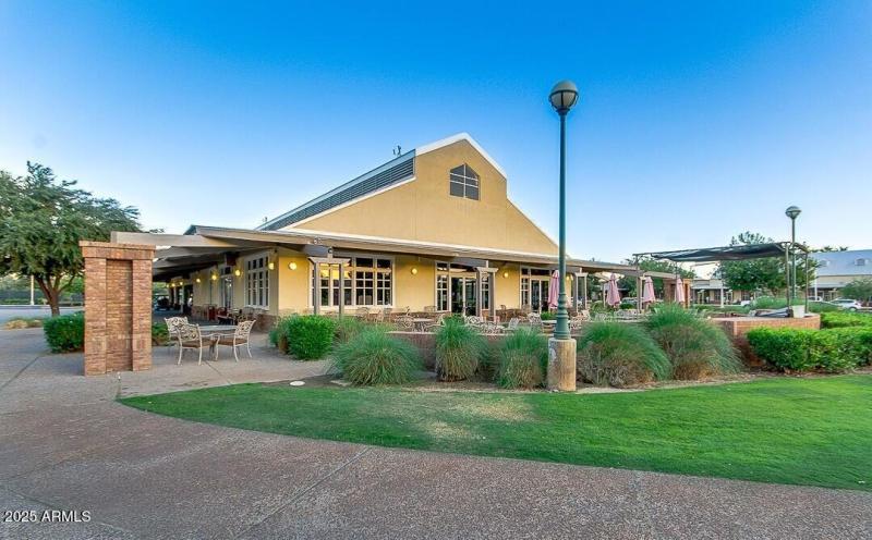 Traditions Golf Clubhouse