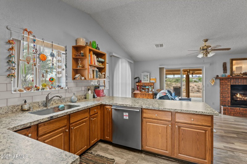 10-web-or-mls-DSC08041