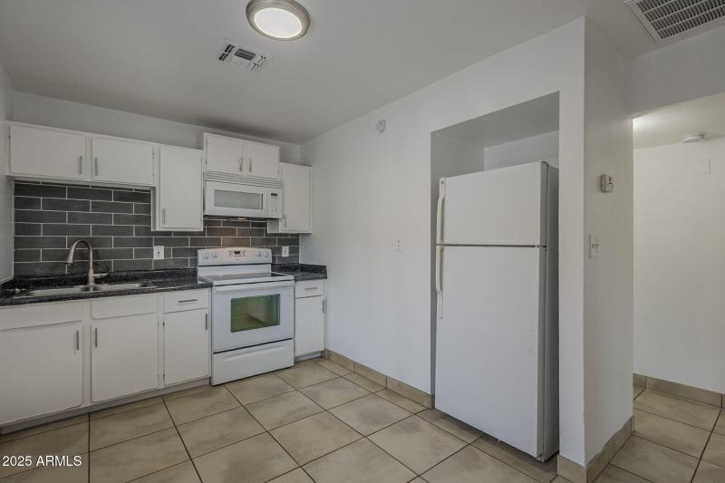 11-web-or-mls-Christy-11