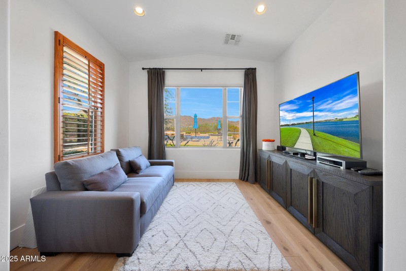 Primary Seating Area