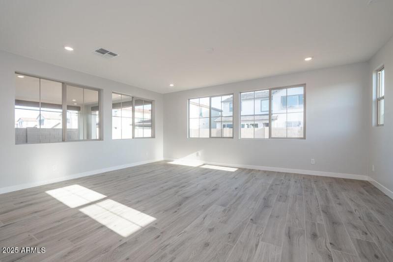 Tri Pointe Waterston Central 301 - Grea