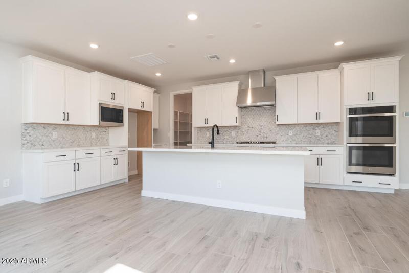 Tri Pointe Waterston Central 301 - Kitc