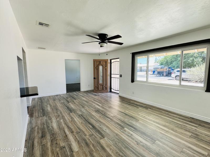 Mesa - 316 North 84th Place (9)