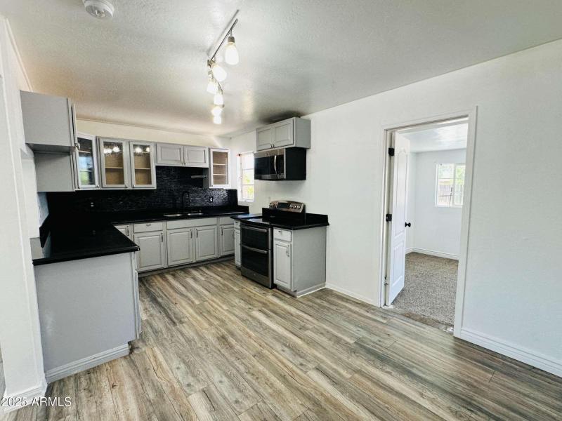 Mesa - 316 North 84th Place (19)