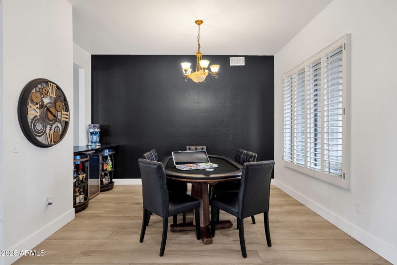 12-web-or-mls-17719-n-67th-ln