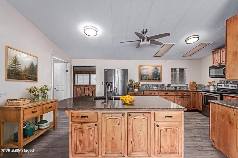 11-Colorado - Kitchen - Farmhouse - 0