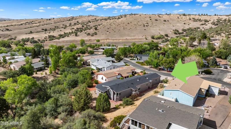 34-Aerial Back w Arrow