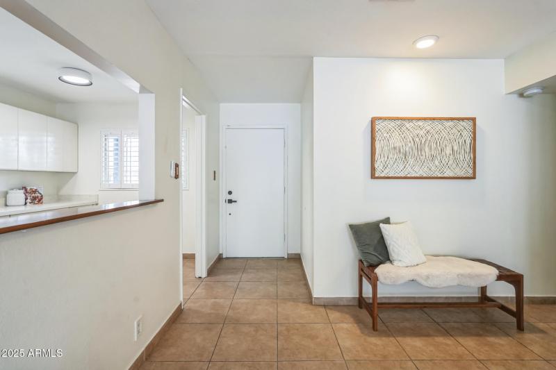 10_457_W_Mulberry_Dr_Phoenix_AZ_85013_US