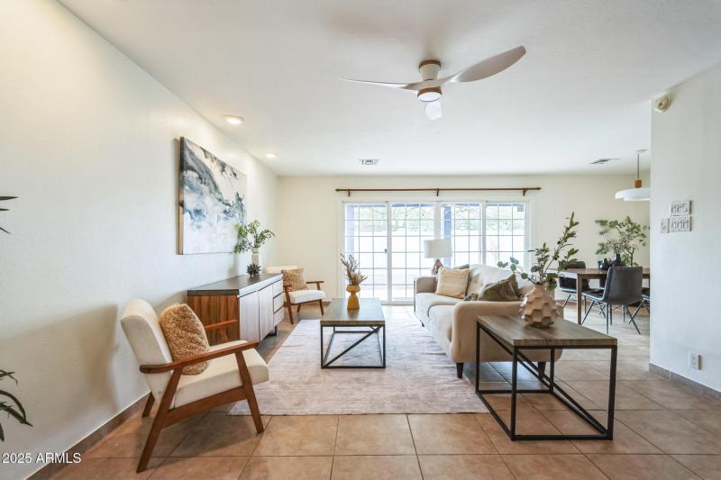 11_457_W_Mulberry_Dr_Phoenix_AZ_85013_US