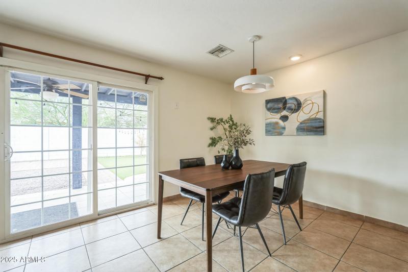 19_457_W_Mulberry_Dr_Phoenix_AZ_85013_US