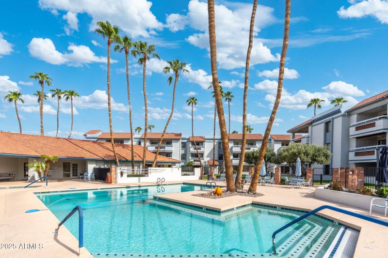 20-web-or-mls-DSC08028-HDR-Edit