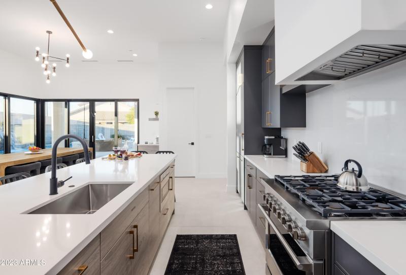 PropertyImageCo_13672N88thPl_WEB-30