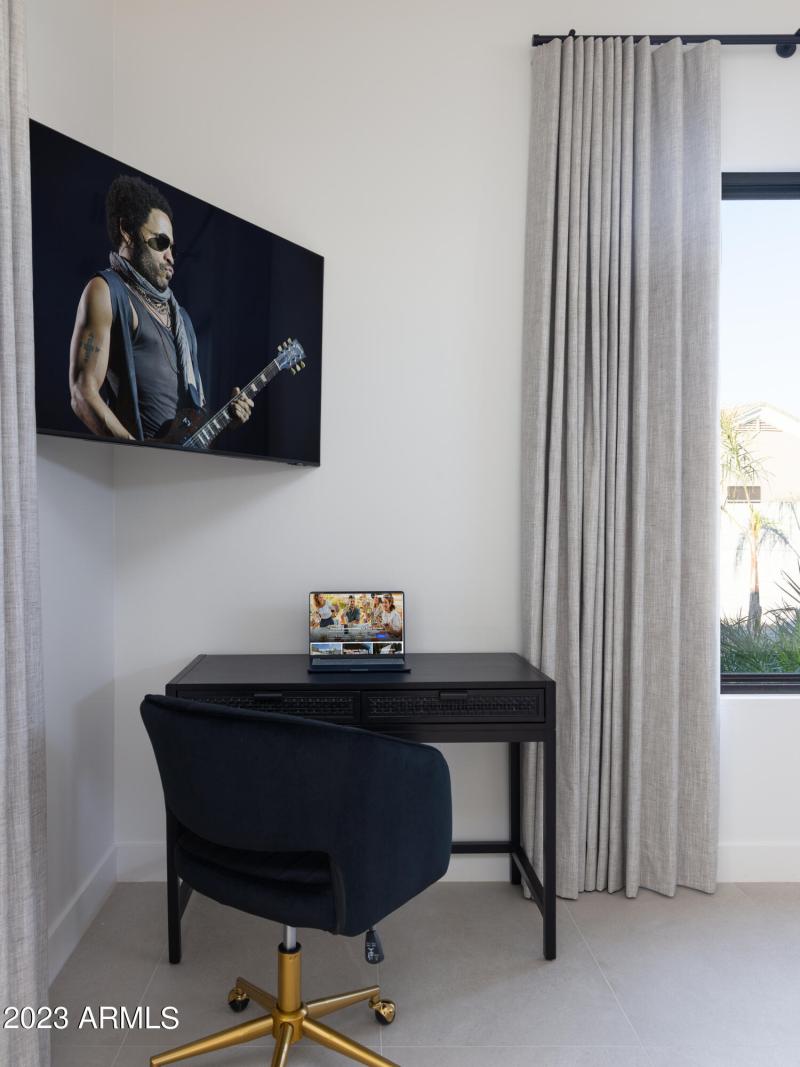 PropertyImageCo_13672N88thPl_WEB-15