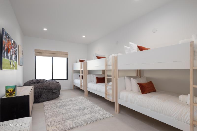 PropertyImageCo_13672N88thPl_WEB-32