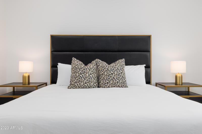 PropertyImageCo_13672N88thPl_WEB-39