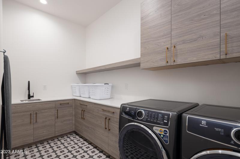 PropertyImageCo_13672N88thPl_WEB-47