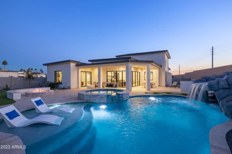 PropertyImageCo_13672N88thPl_WEB-53