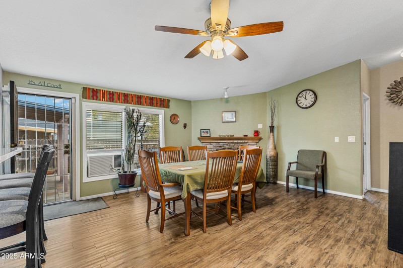 5276 N Thornton Pl-9