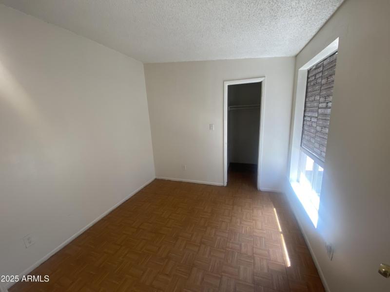 20250820_164340243_iOS