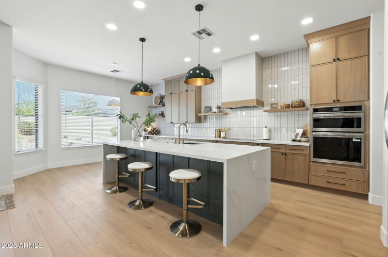 Gourmet Kitchen for a Entertainers Dream