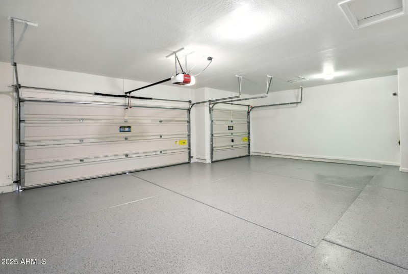 Epoxy Finish in 3-Car Garage