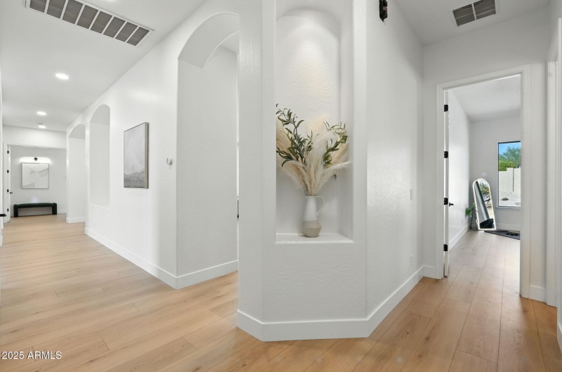 Art Niches through out