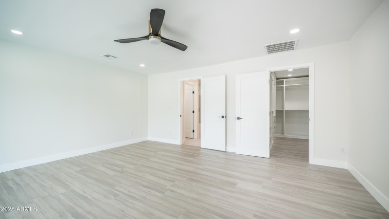 8302 E. Lincoln Dr-32